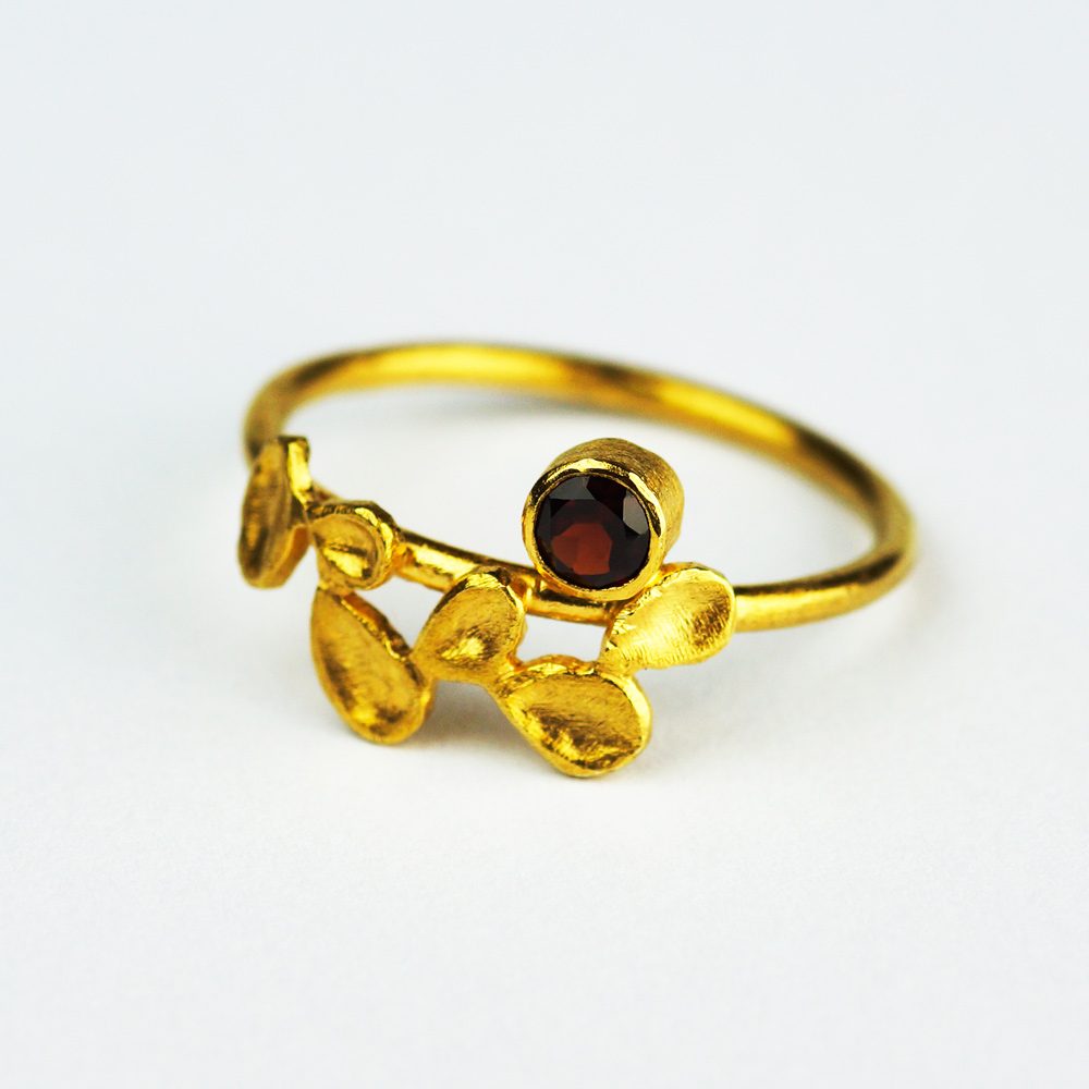 Vines Ring with Garnet